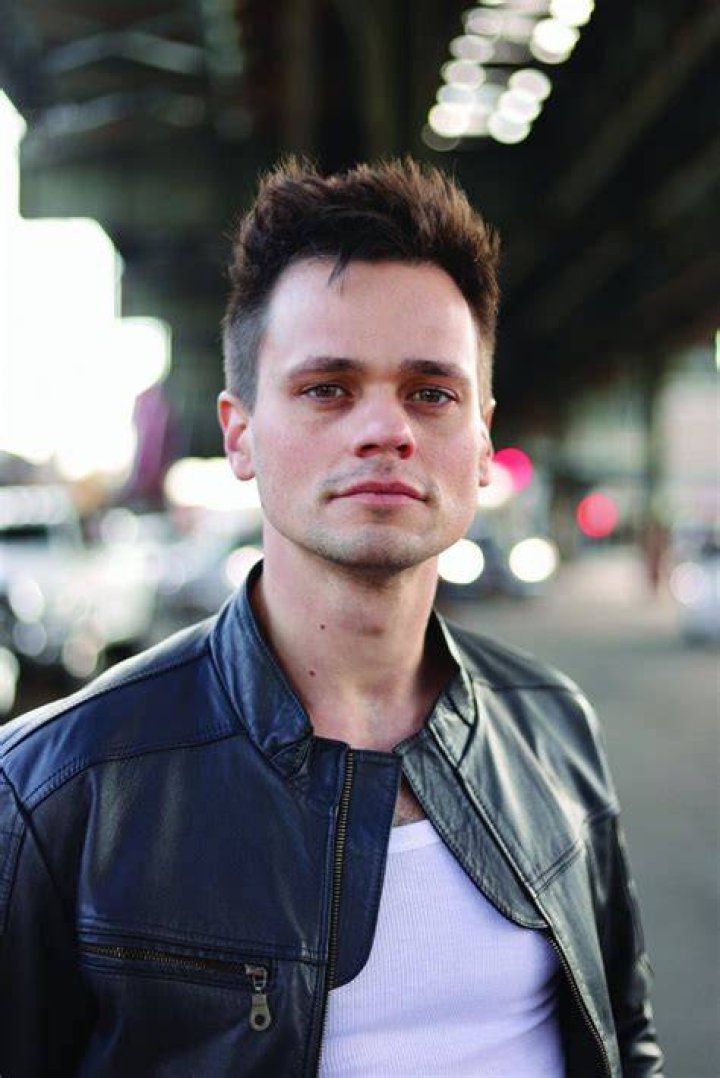 aaron dalla villa wiki bio net worth