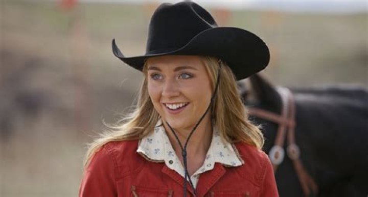 Amber Marshall's behind the scene picture from the Heartland.