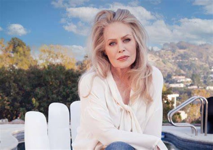 Beverly D’Angelo photo