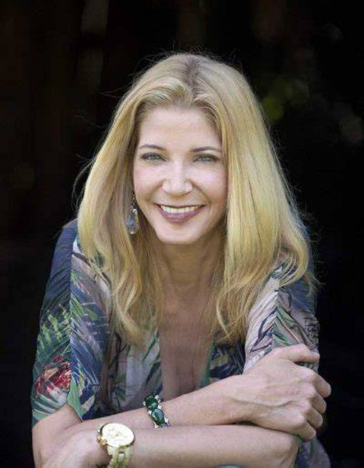 Candace Bushnell Bio (Wiki) 