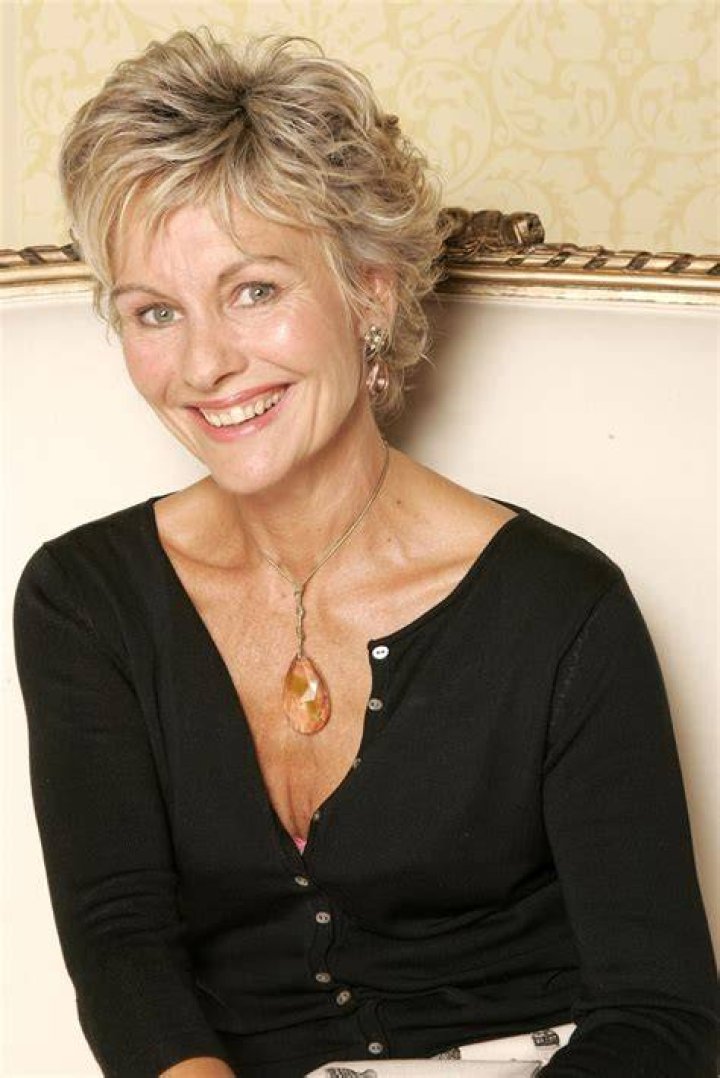 Diana Hardcastle Bio (Wiki) 