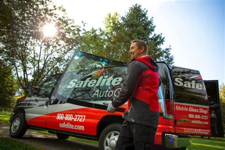 Does Safelite give AAA discount?
