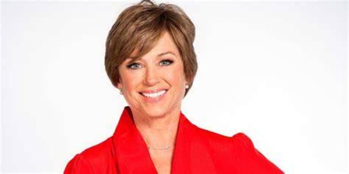Dorothy Hamill Bio (Wiki) 