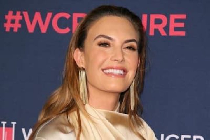Elizabeth Chambers Bio (Wiki) 