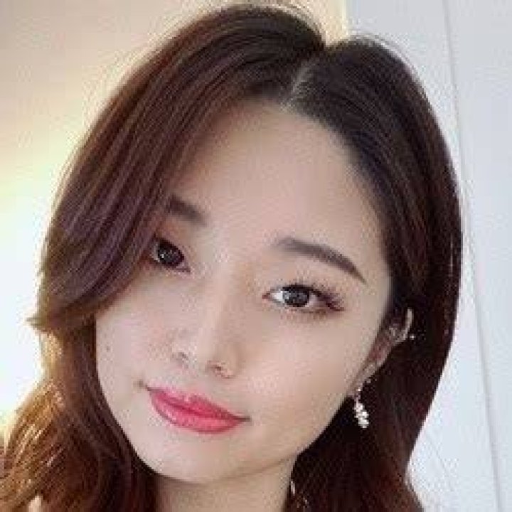 HeatheredEffect ASMR - Age, Family, Bio
