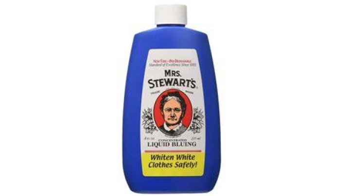 How do you use Mrs Stewarts bluing?