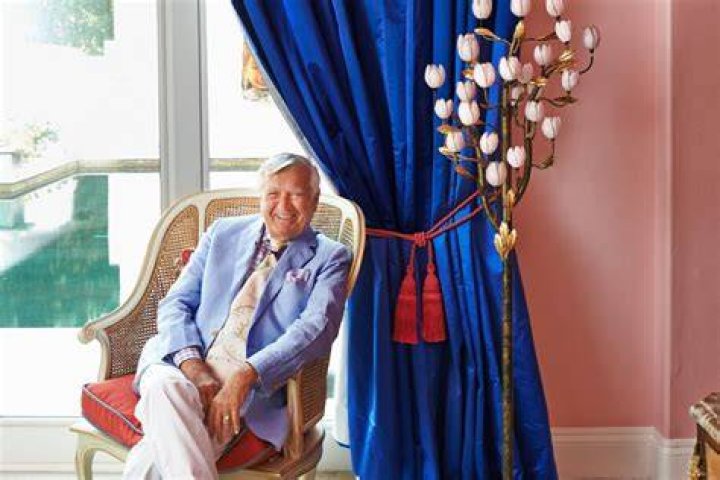 
Interior Designer, Carleton Varney, dies at 85 