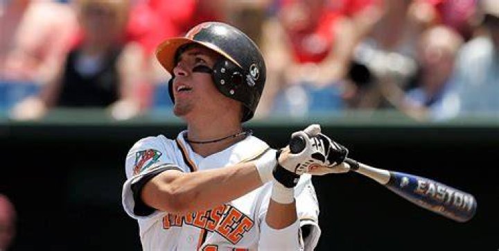 J P Arencibia Bio (Wiki) 