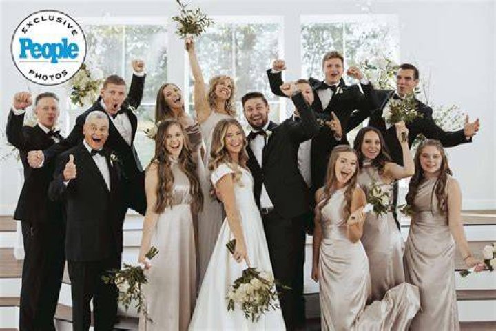 Jana duggar header