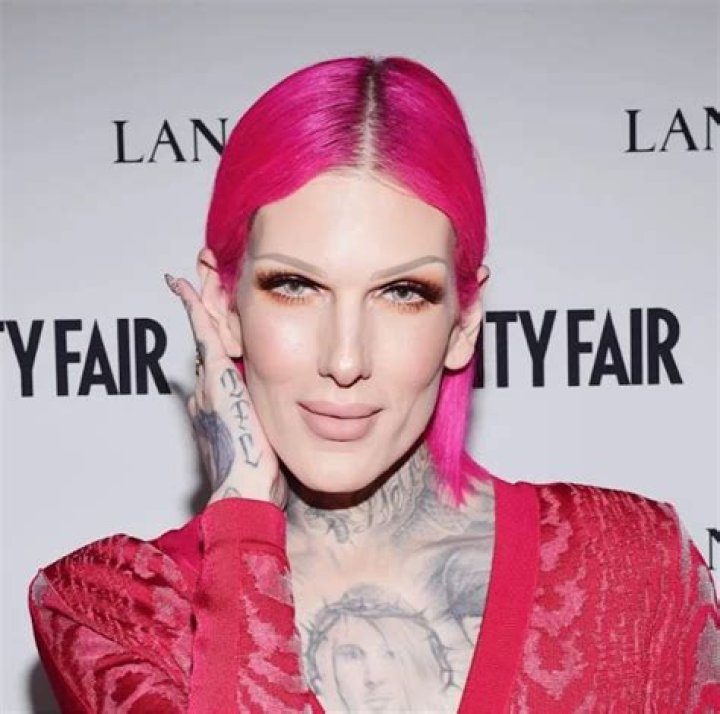 Jeffree Star's pet Seven Pomeranians