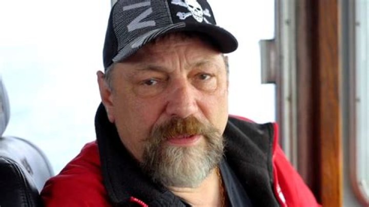 Johnathan Hillstrand photo 3
