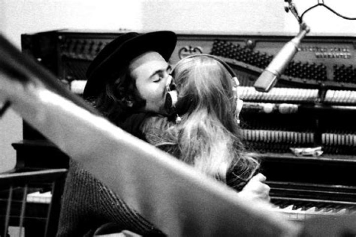Joni Mitchell and her first husband Chuck Mitchell