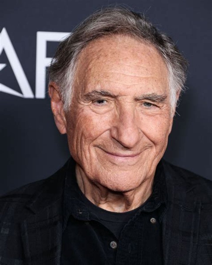 Judd Seymore Hirsch Judd Hirsch
