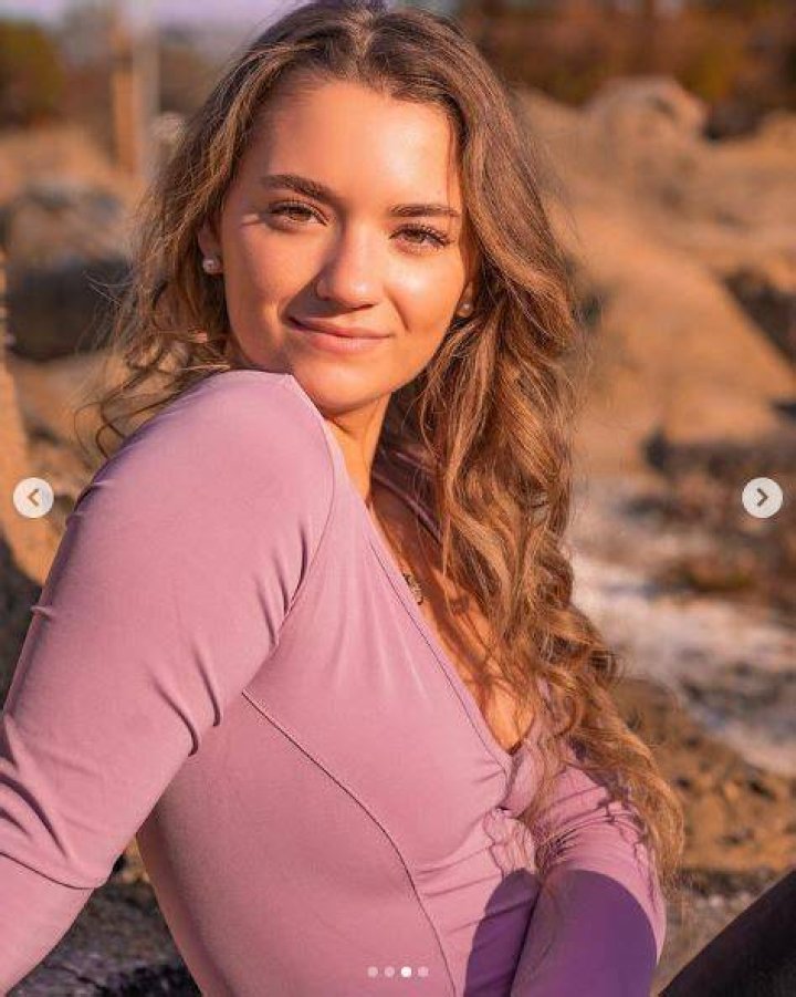 Julia Summer Bio (Wiki) 