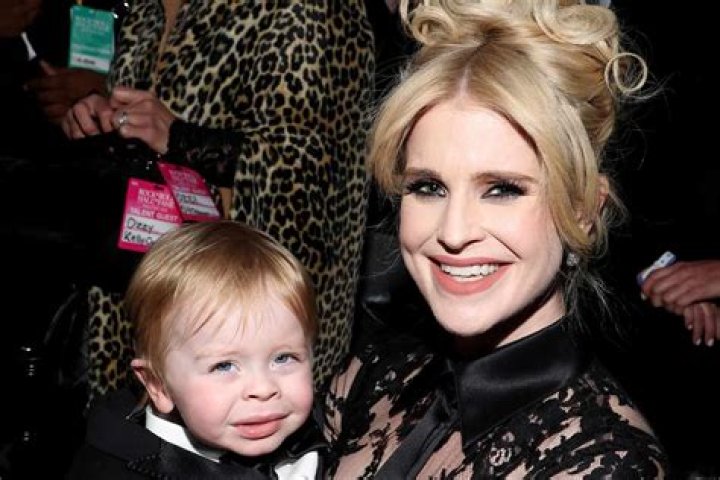 Kelly welcomed a son with Wilson.