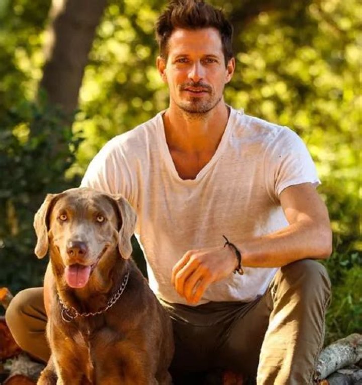 Lane Carlson Bio (Wiki) 