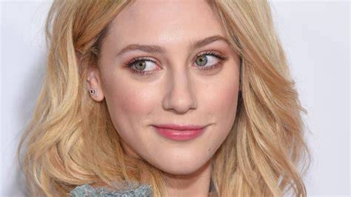 Is actress Lili Reinhart bisexual? Know about her realtionship timeline with Cole Sprouse Lili Reinhart came out as bisexual