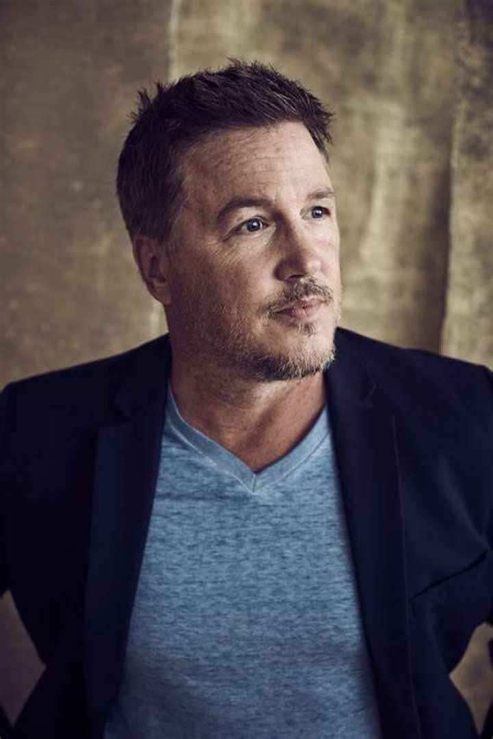 Lochlyn Munro posing for the photo