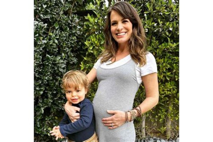 Melissa Claire Egan can’t wait to welcome baby boy after two miscarriages! Details on her wedding Melissa Claire Egan is pregnant after two miscarriages