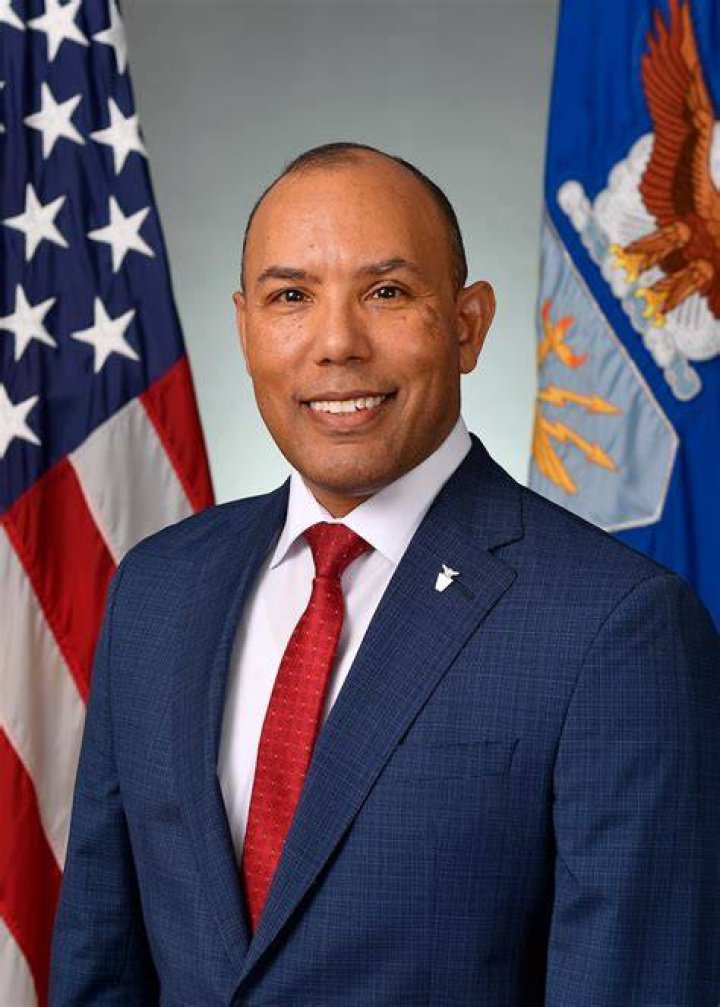 Michael Saunders - Age, Family, Bio