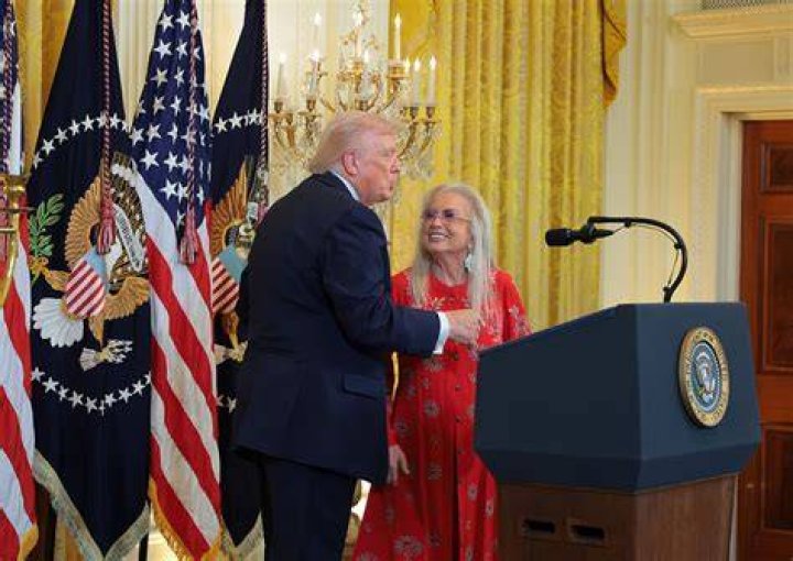 Miriam Adelson photo 3