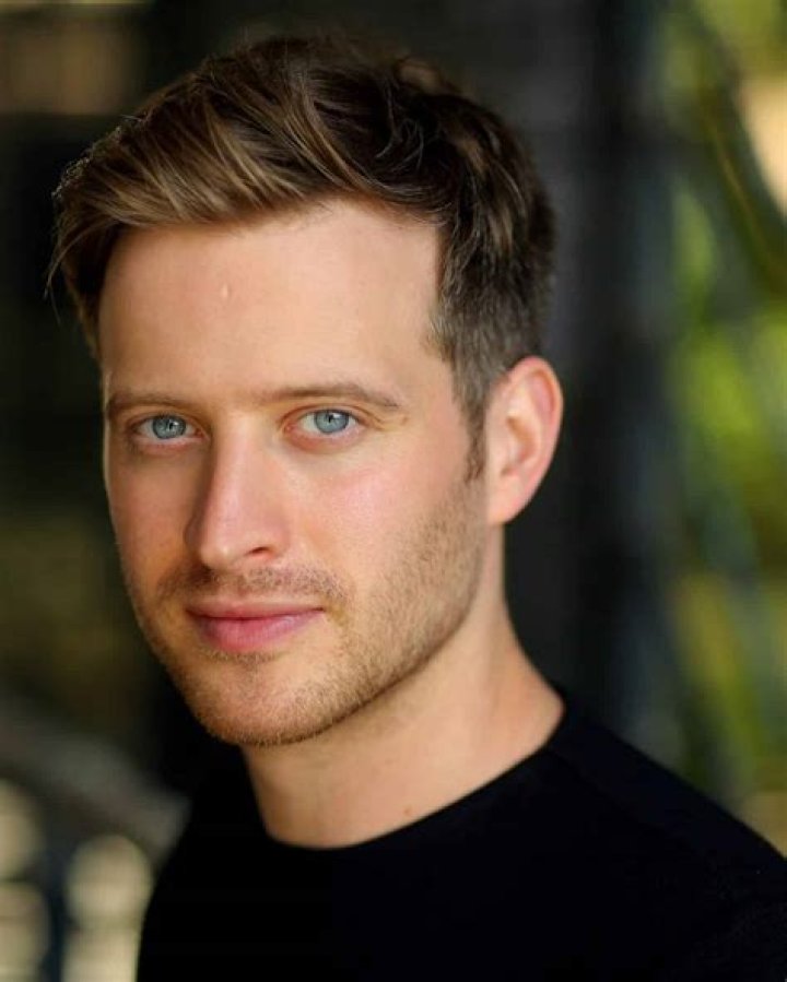 Nicholas Ralph Bio (Wiki) 