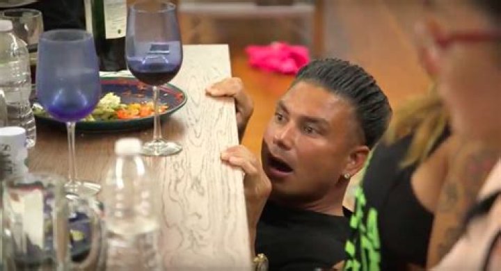 pauly d hiding under table