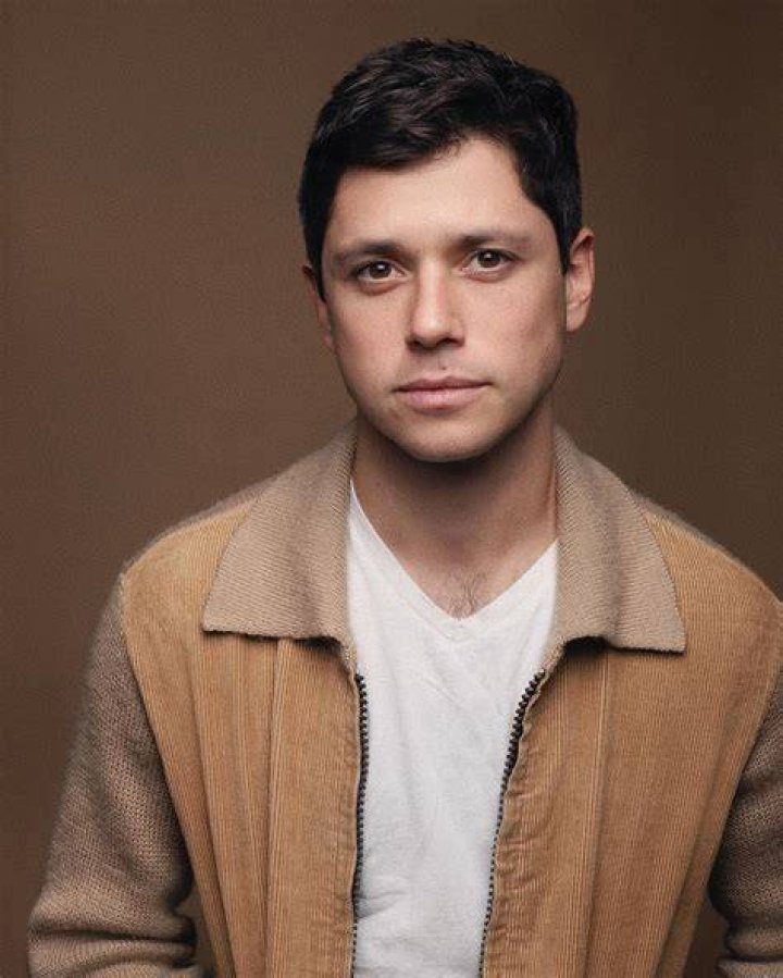 Raviv Ullman Bio (Wiki) 