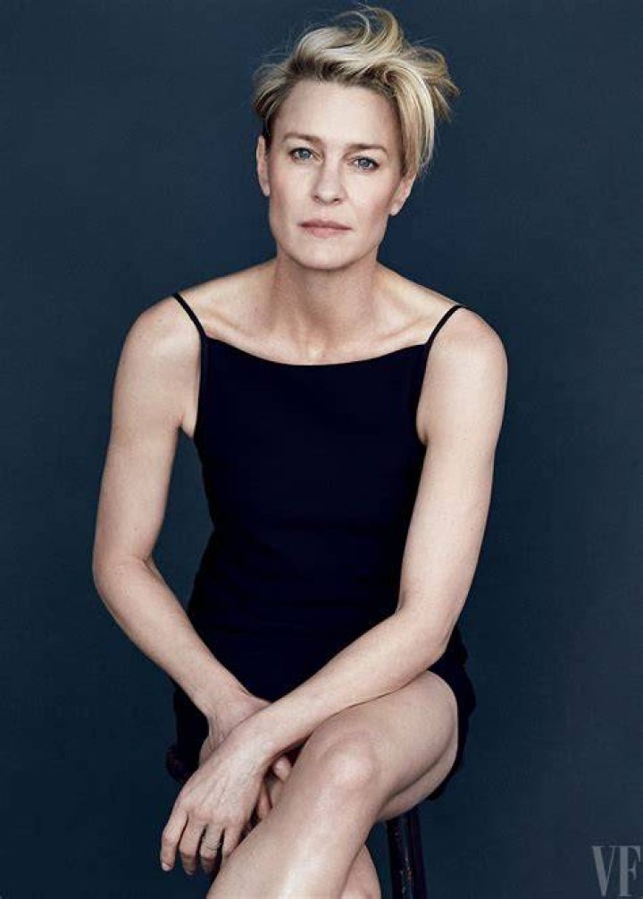 Robin Wright covers Vanity Fair, throws some subtle shade at Sean Penn