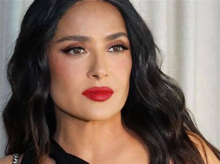 Salma Hayek Bio (Wiki) 