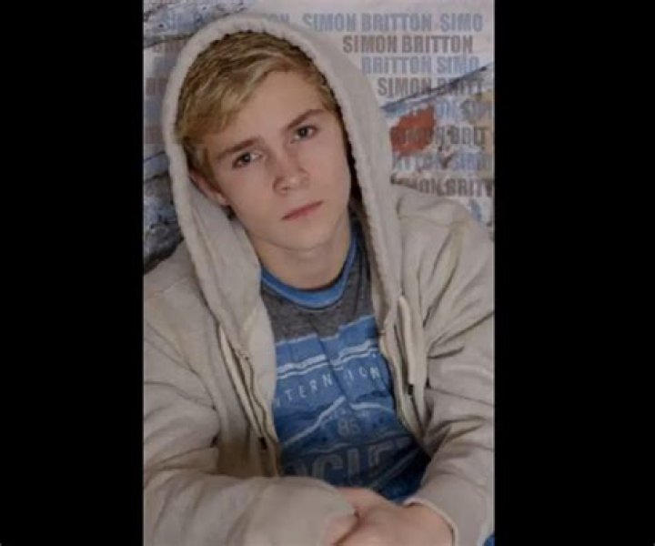 Simon Britton - Age, Family, Bio