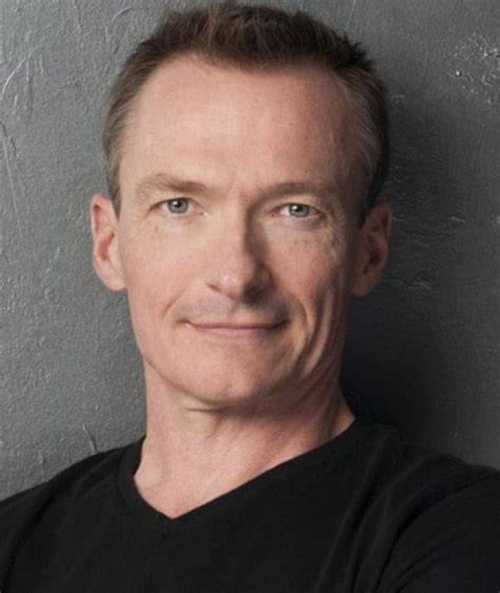 Stephen Bogaert Bio (Wiki) 