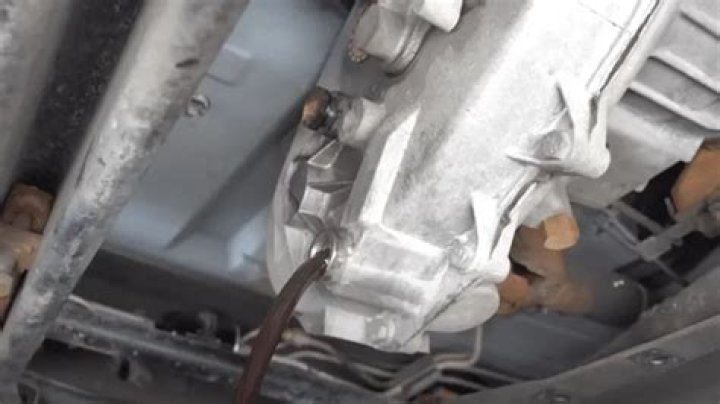 What happens if transfer case is low on fluid?